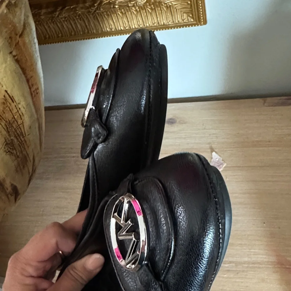 Michael Kors Black Leather Ballet Flats Silver Logo Designer Slip-On Everyday